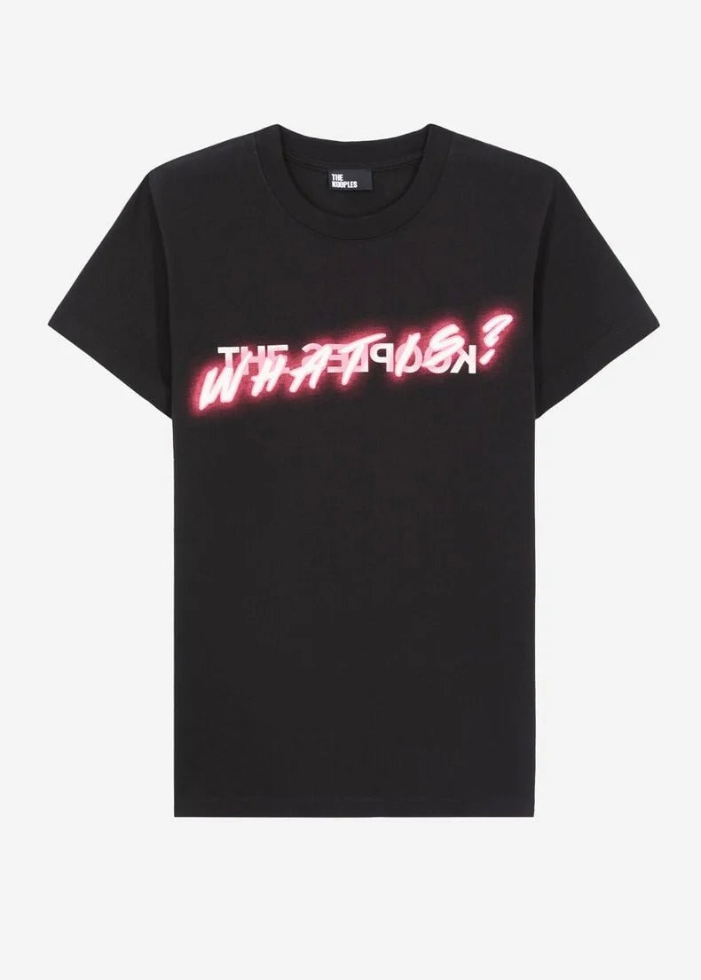 T-shirt What is black